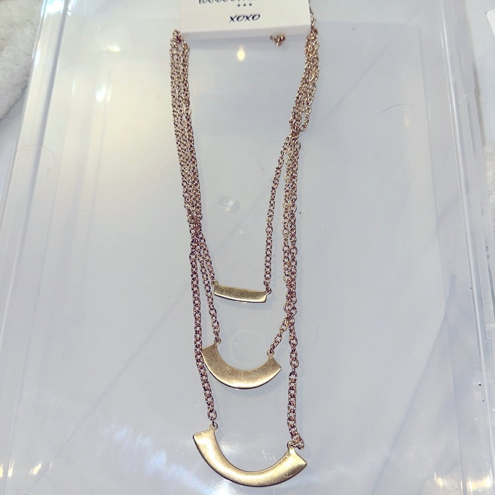 Banana Republic Tripled Layered Modern Gold Necklace